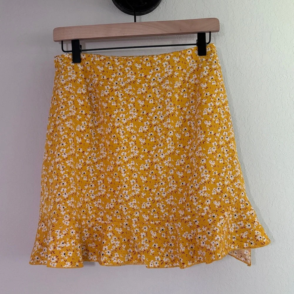 Naggoo Skirt Faux Wrap Mini Medium Polyester Mustard Yellow Floral Cottagecore